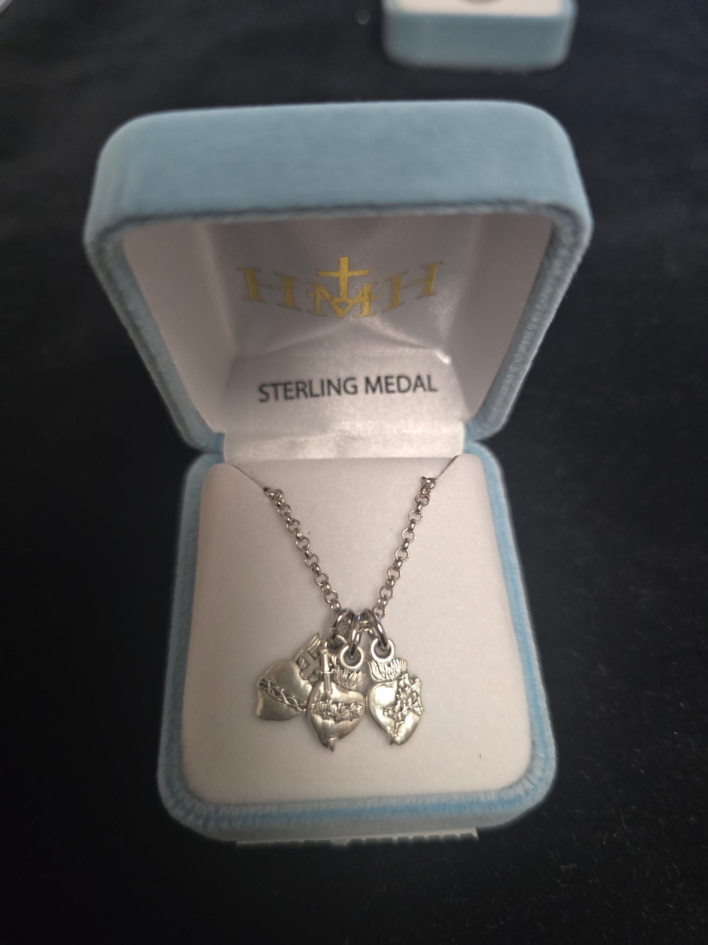 S123918 - 3 Hearts Necklace Sterling Silver