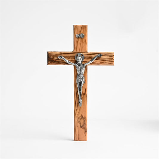 11CA - Crucifix with Pewter Corpus