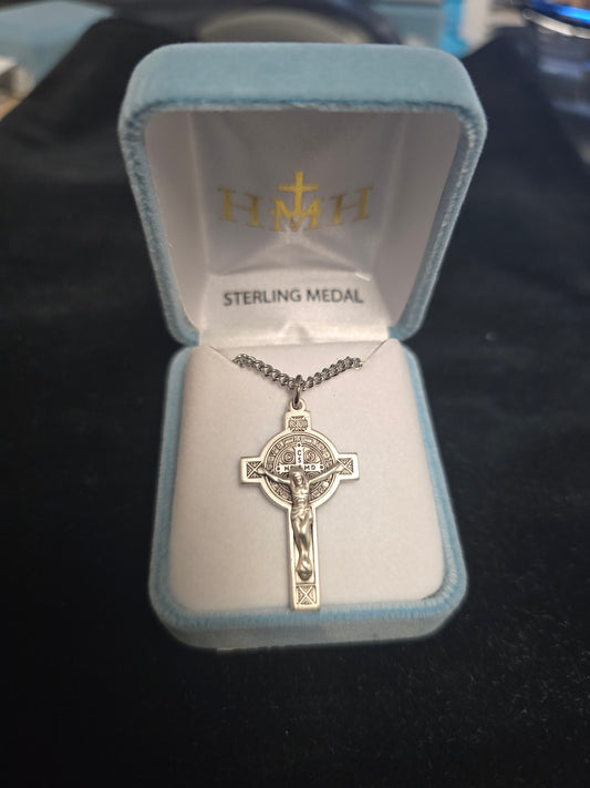 S18720 - Sterling Silver Crucifix w/20" Chain